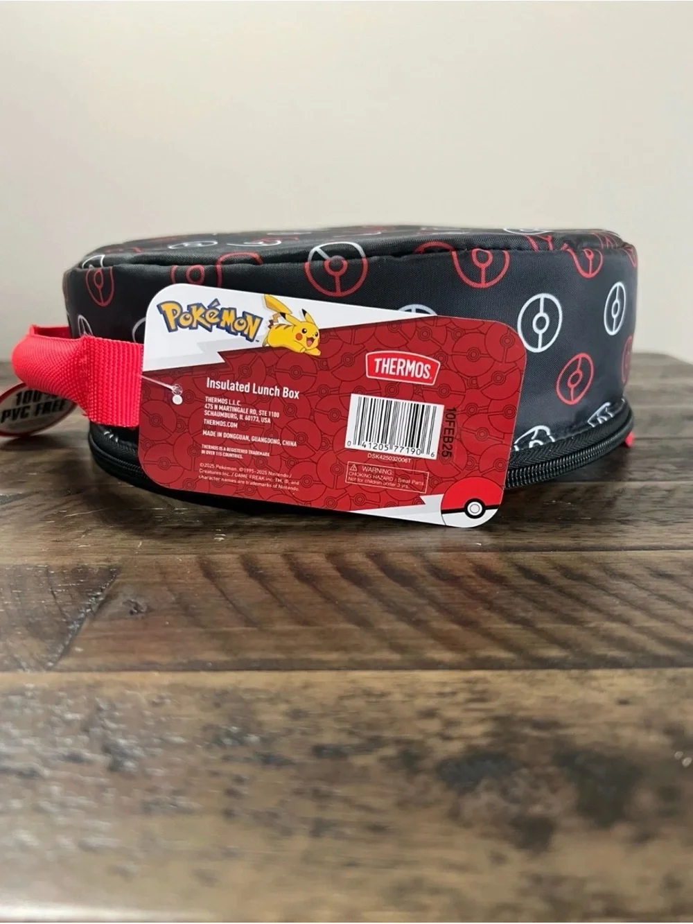 NEW Pokémon Poké Ball Thermos Insulated Lunch Box Red Black